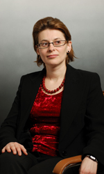raluca-1 Raluca Komartin, managing director LLP Romania