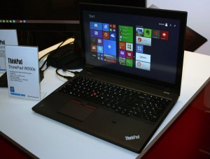 Performanţă şi versatilitate cu ThinkPad W550s