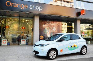 Orange suplimentează flota auto cu mașini cu zero emisii