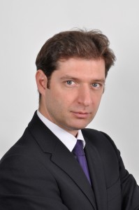 Razvan Copoiu promoveaza in cadrul Grupului Schneider Electric