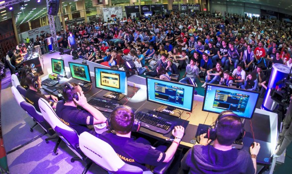 ESL asigura distractia la Comic Con 2016!