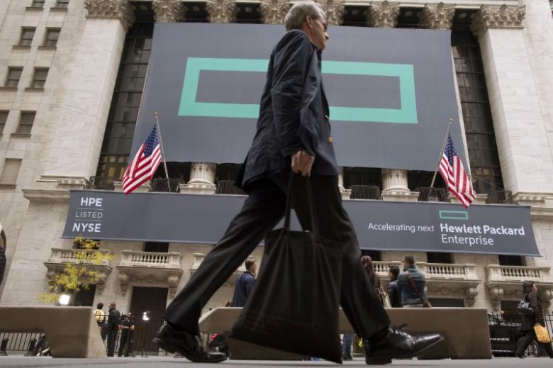 Signs for Hewlett Packard Enterprise Co. cover the facade of the New York Stock Exchange November 2, 2015. REUTERS/Brendan McDermid/File Photo