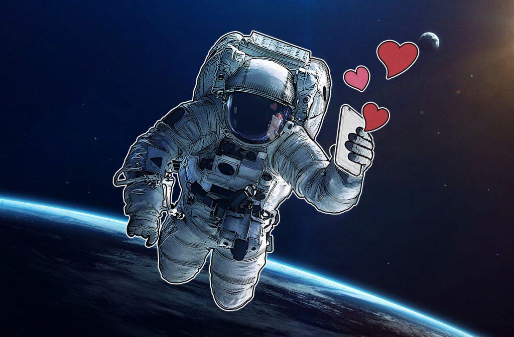 Tinder_in_space