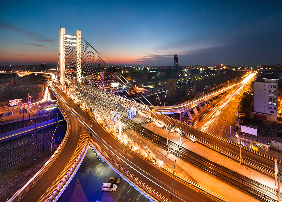 Bucharest-by-night-Basarab-Passage