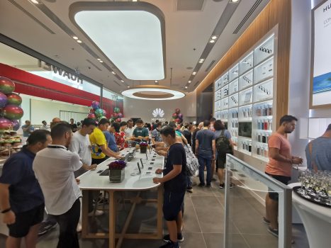 Huawei Experience Store inaugurat în Băneasa Shopping City