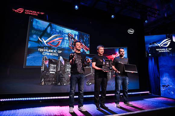 ASUS Republic of Gamers a prezentat noi produse de gaming în cadrul evenimentului Intelligent Evolution de la Gamescom 2019