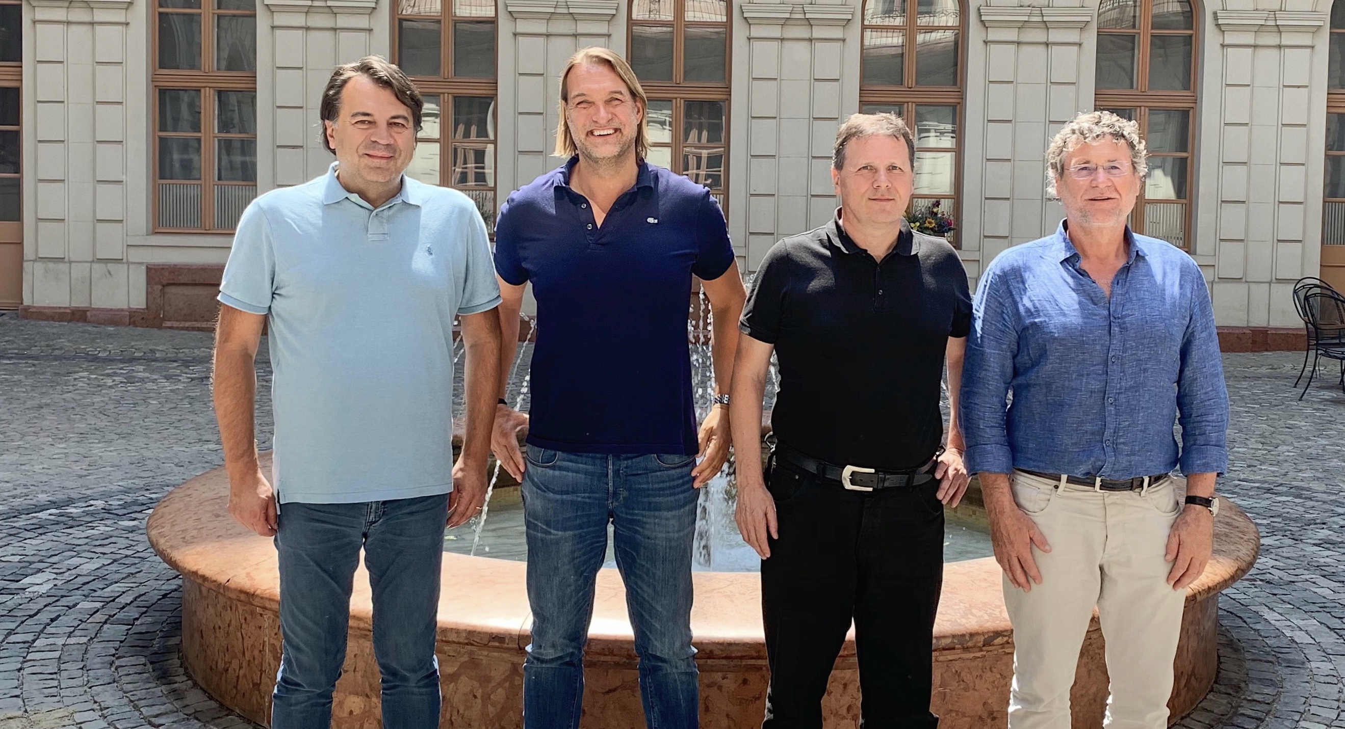 Dejan Popovic, Co-founder and Director, New Frontier Holding Gmbh Uwe Bergmann, CEO, COSMO CONSULT Group Herbert Breitler, CFO, COSMO CONSULT Group Dr. Schvarcz Zoltán, Founder and Owner of XAPT Solutions Kft.