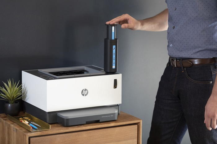 HP lansează prima imprimantă laser din lume cu rezervor reîncărcabil de toner