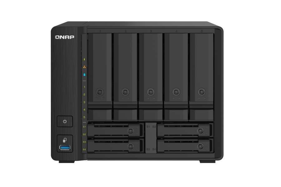 NAS-ul QNAP TS-932PX cu procesor quad-core oferă 2 porturi SFP+ 10GbE și 2,5GbE pentru transferuri de mare viteză în rețea