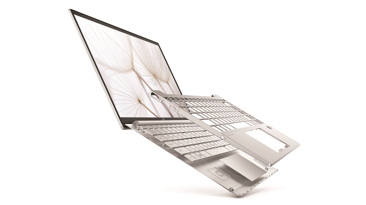 HP Pavilion Aero 13_NaturalSilver