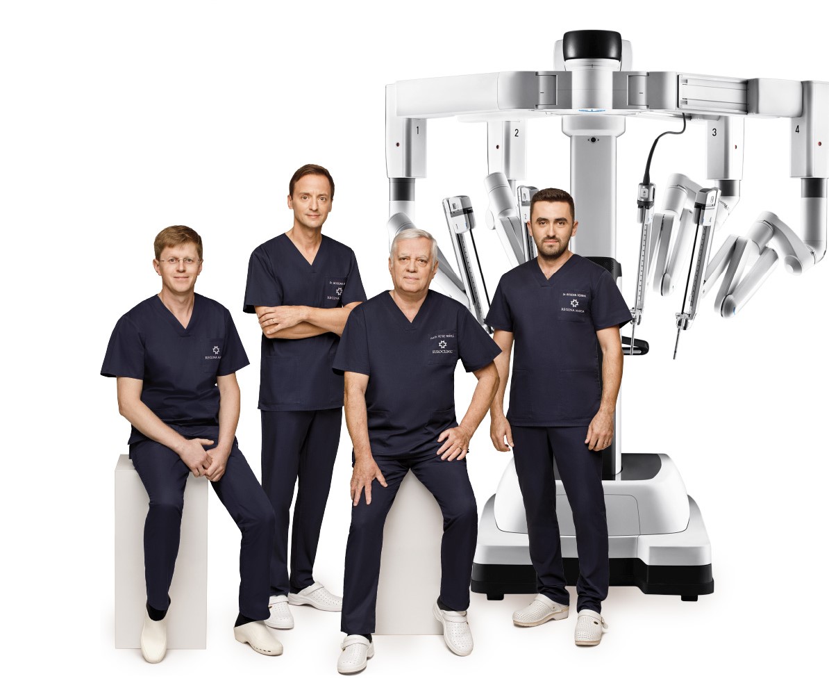 Echipa de medici acreditati in chirurgie robotica din Spitalul Euroclinic