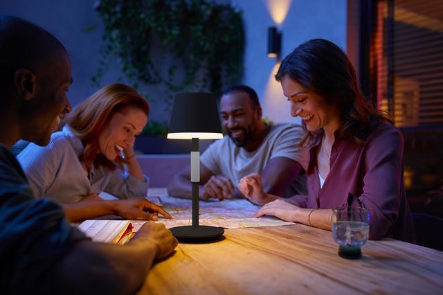 Philips Hue Go portable table lamp - lifestyle_640x426