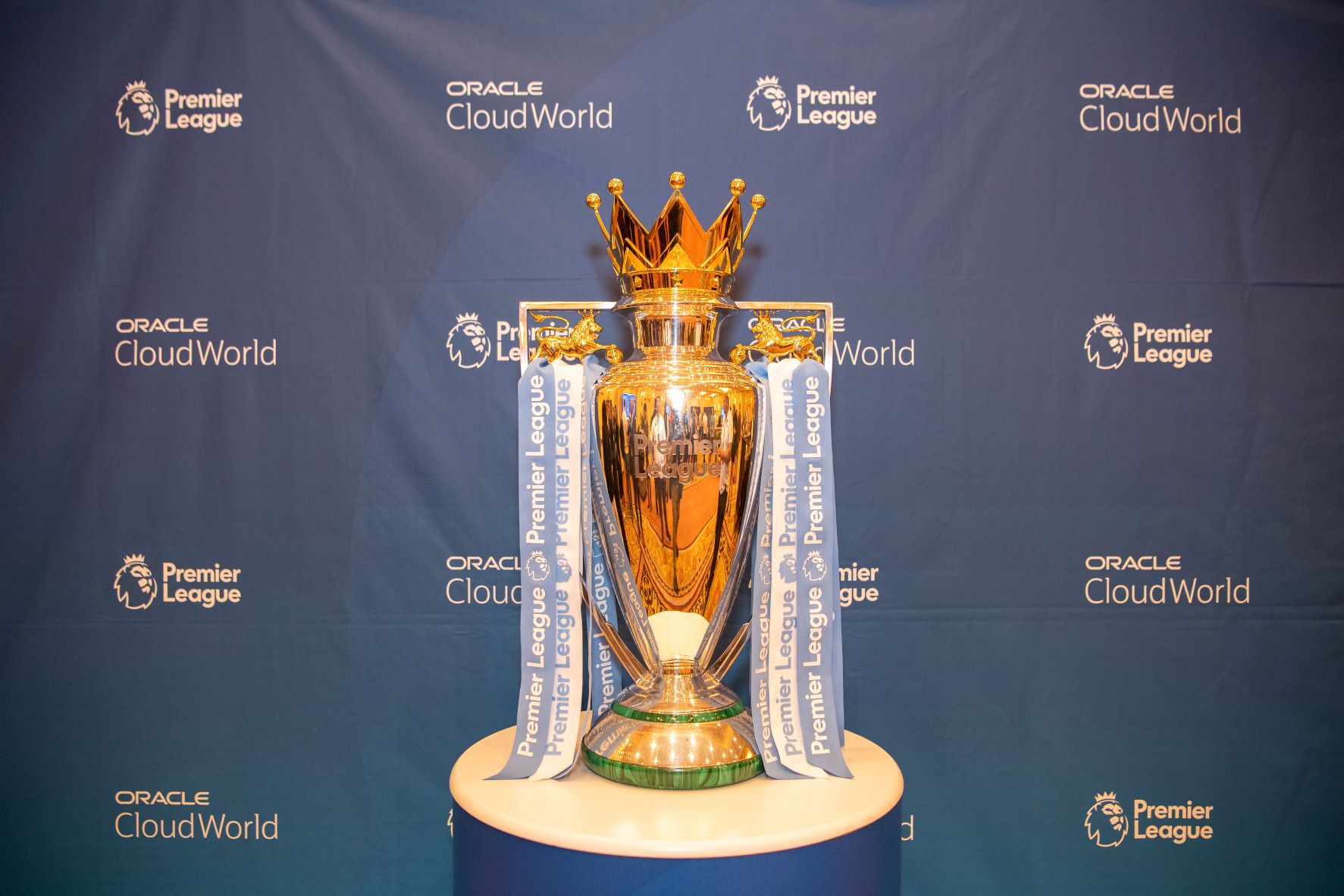 OCW22_Premier League trophy_mid