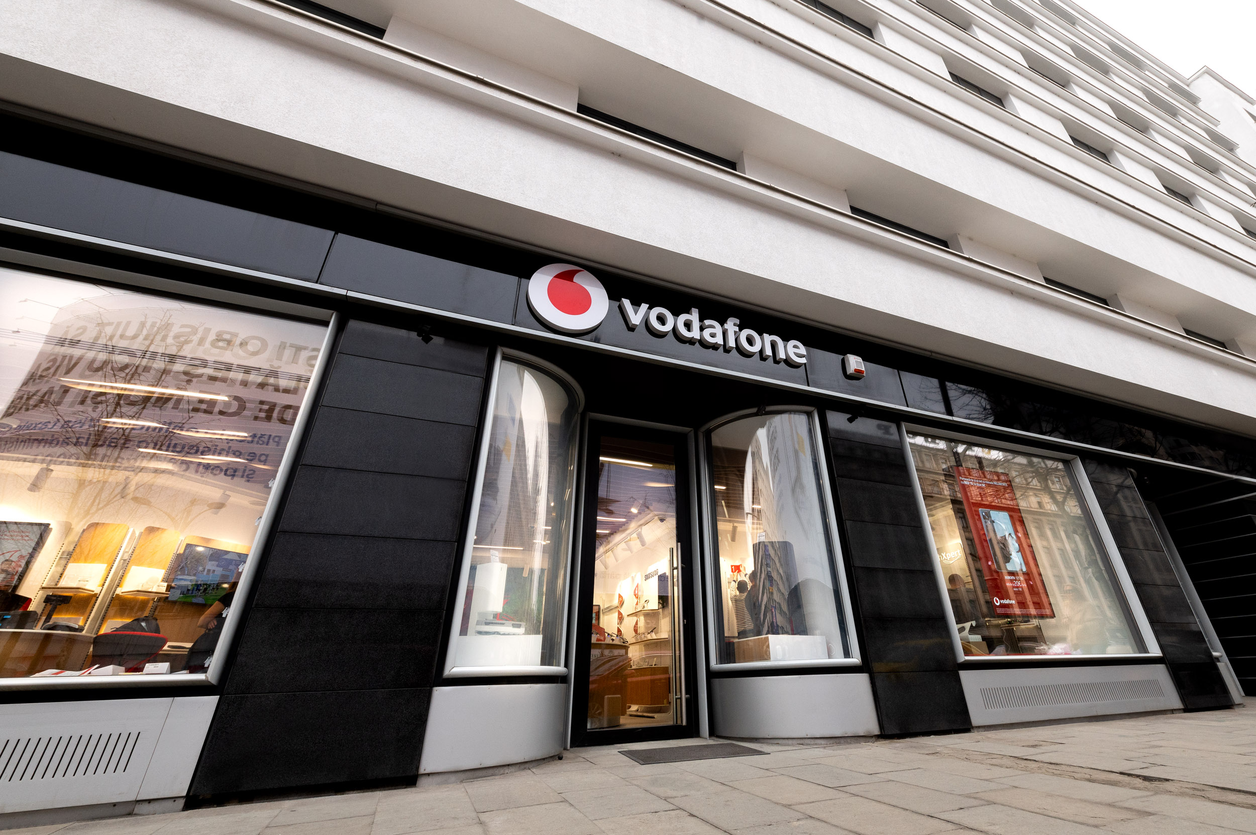 Vodafone a deschis primul magazin EasyTech