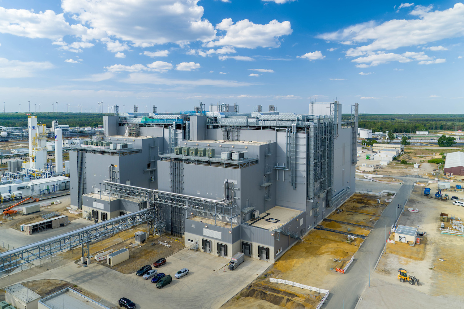 Produktionsanlage für Kathodenmate-rialien in Schwarzheide / Cathode active materials plant in Schwarzheide, Germany