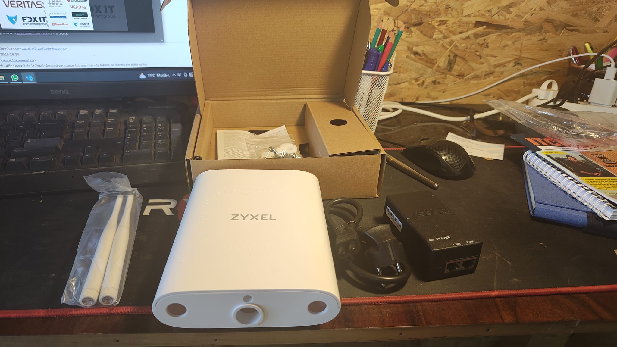 zyxel router exterior