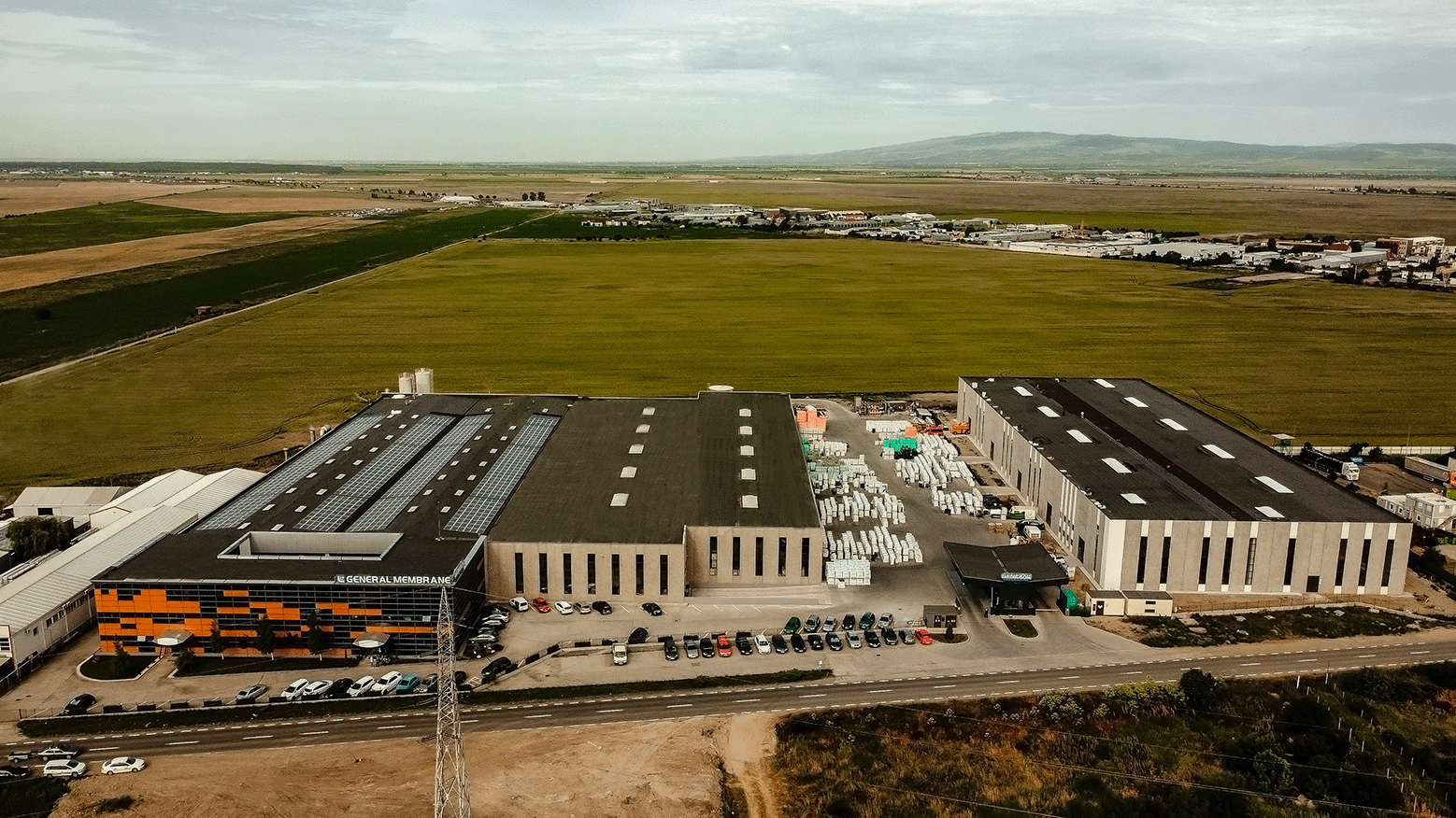 ING Bank Român creditează compania General Membrane, pentru construcția unei noi fabrici de polistiren în Buzău și achiziția de panouri fotovoltaice