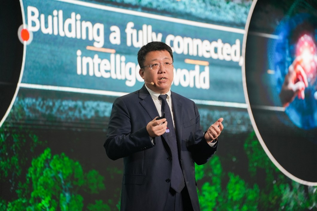 Jim Lu, vicepreședinte senior și președinte al Huawei pentru regiunea europeană