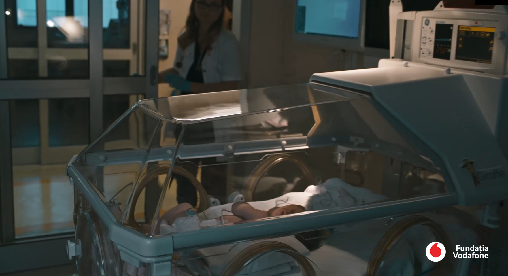 Fundația Vodafone dotează cu tehnologie medicală 21 de secții de neonatologie și terapie intensivă neonatală