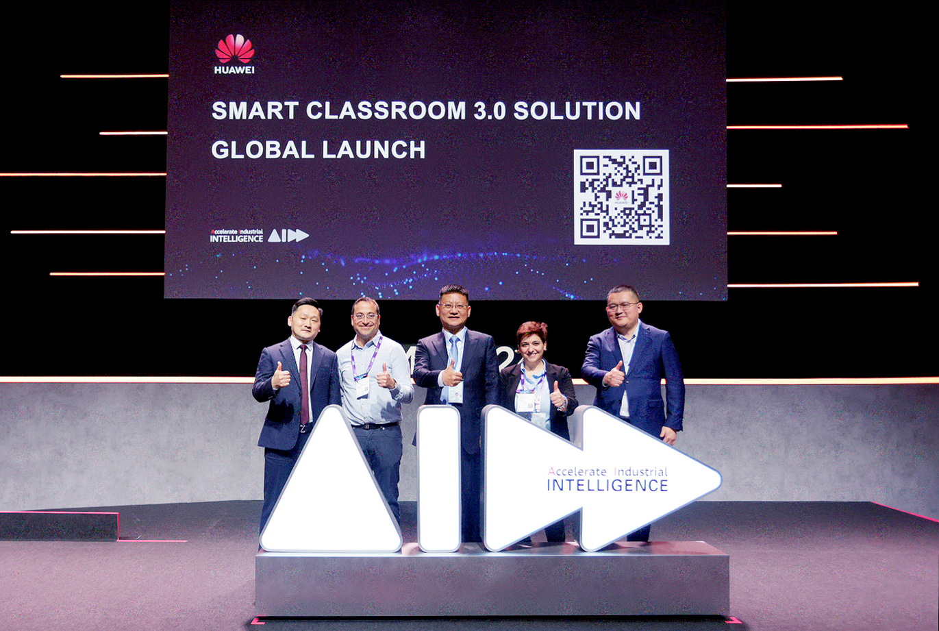 Huawei lansează soluția Smart Classroom 3.0