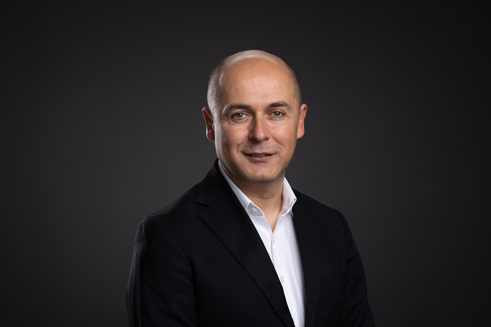 Radu Marcu_co_CEO_Connections Consult (1)