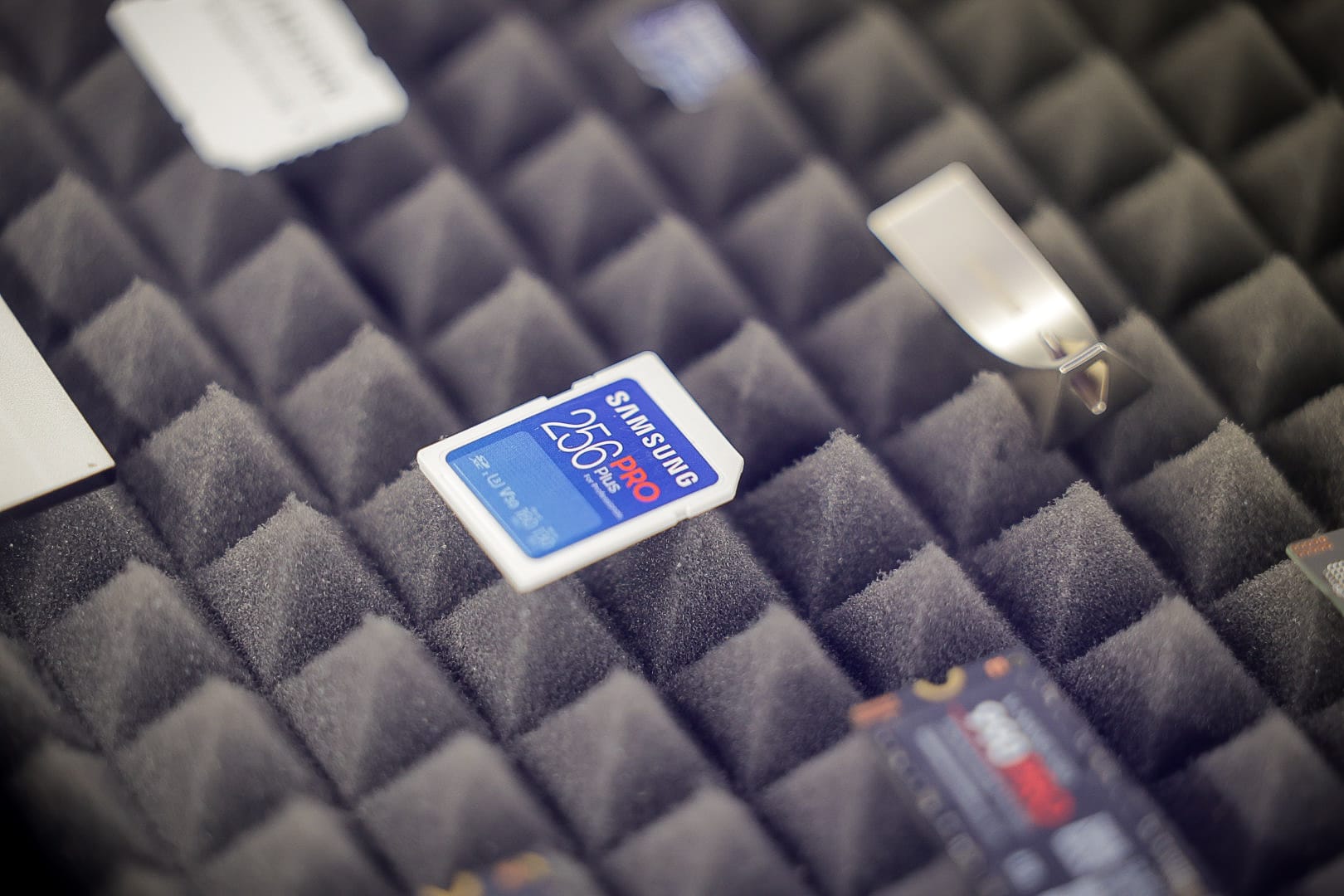 Samsung Memory Summit București 2025 – tendințe și perspective pe piața mediilor de stocare