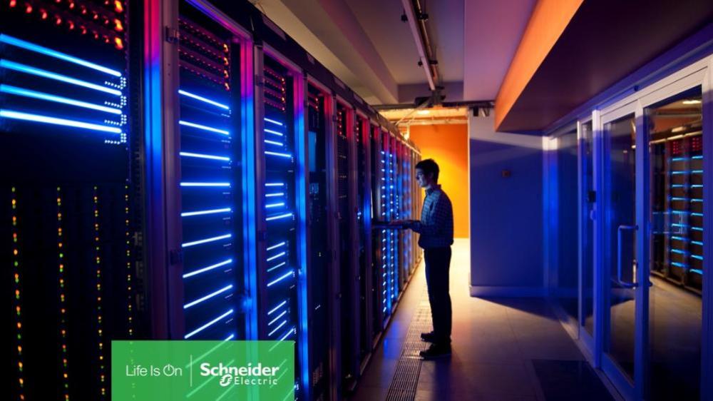 Compass Datacenters si Schneider Electric anunta modulul prefabricat pentru white space, pentru livrari rapide de centre de date