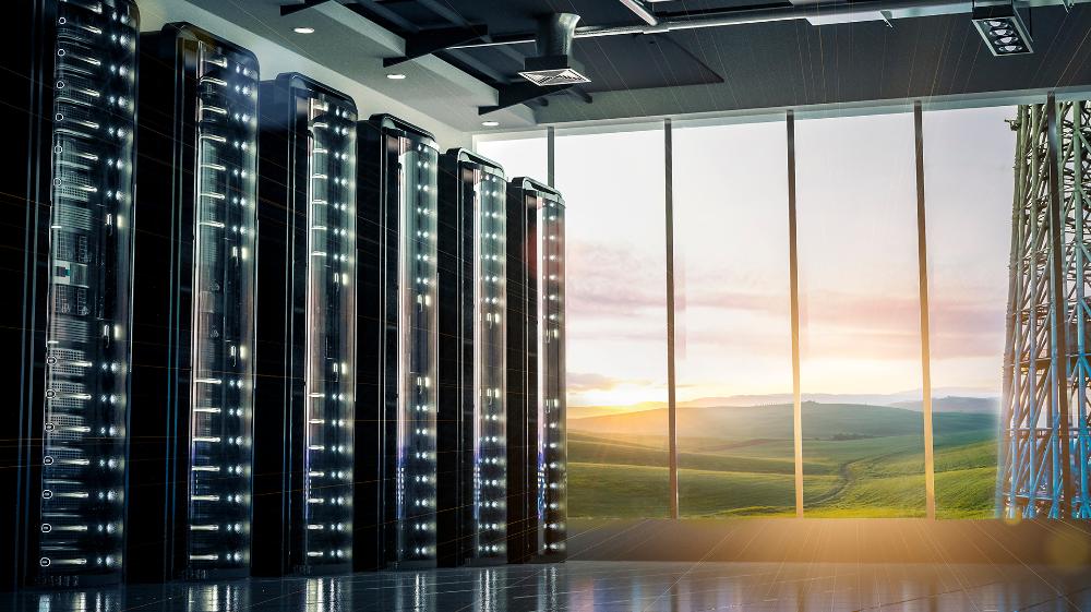 Schneider Electric lansează EcoCare Advanced+ pentru distribuția electrică – noi niveluri de suport, eficiență operațională mai mare și siguranță sporită