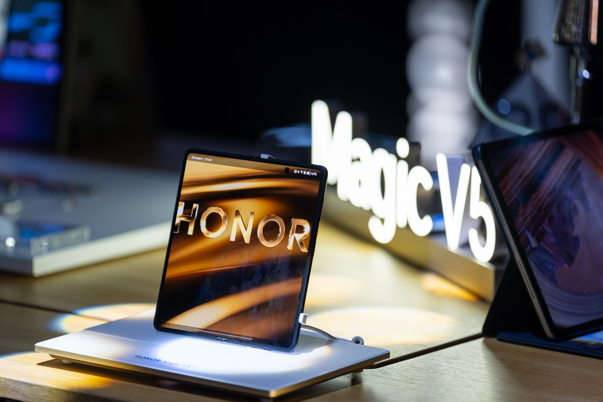 HONOR reduce prețuri în campania de Black Friday
