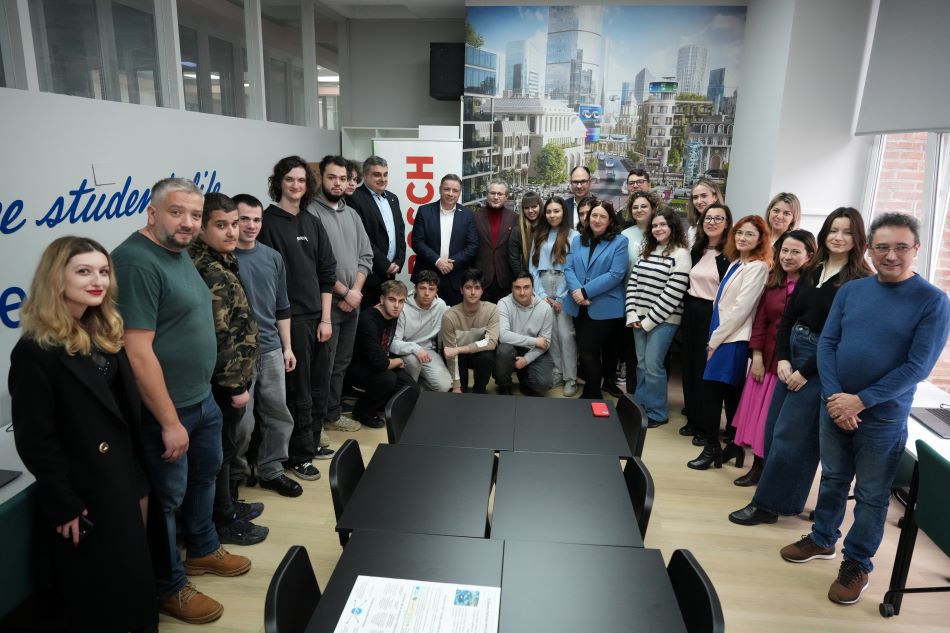 UPB și Bosch inaugurează laboratorul „Software Defined Vehicles”, pentru formarea inginerilor mobilității viitorului