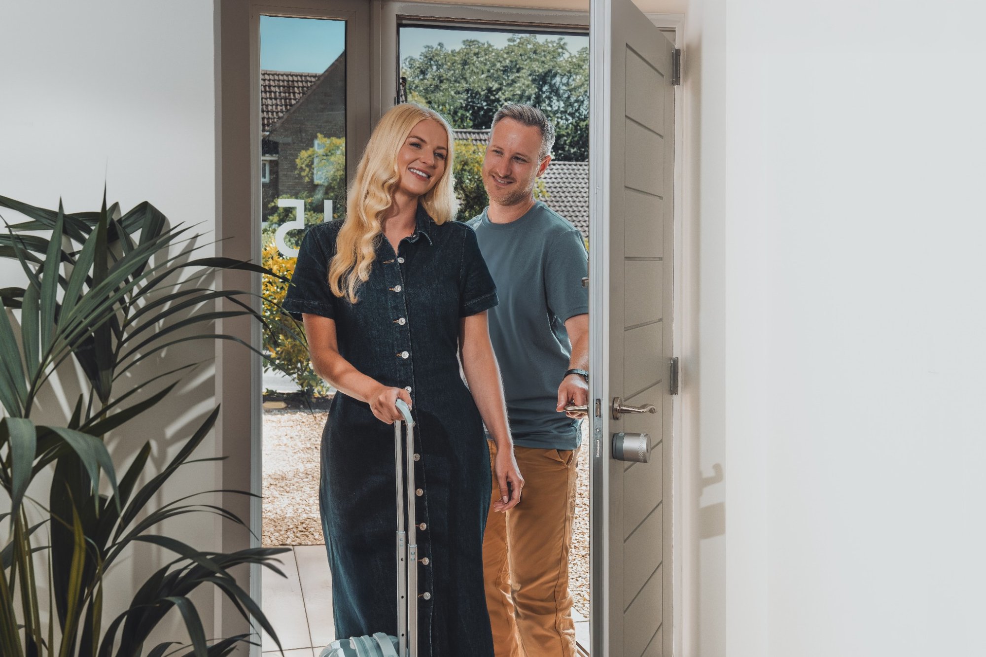 Yale își extinde portofoliul de încuietori inteligente cu Linus® L2 Lite