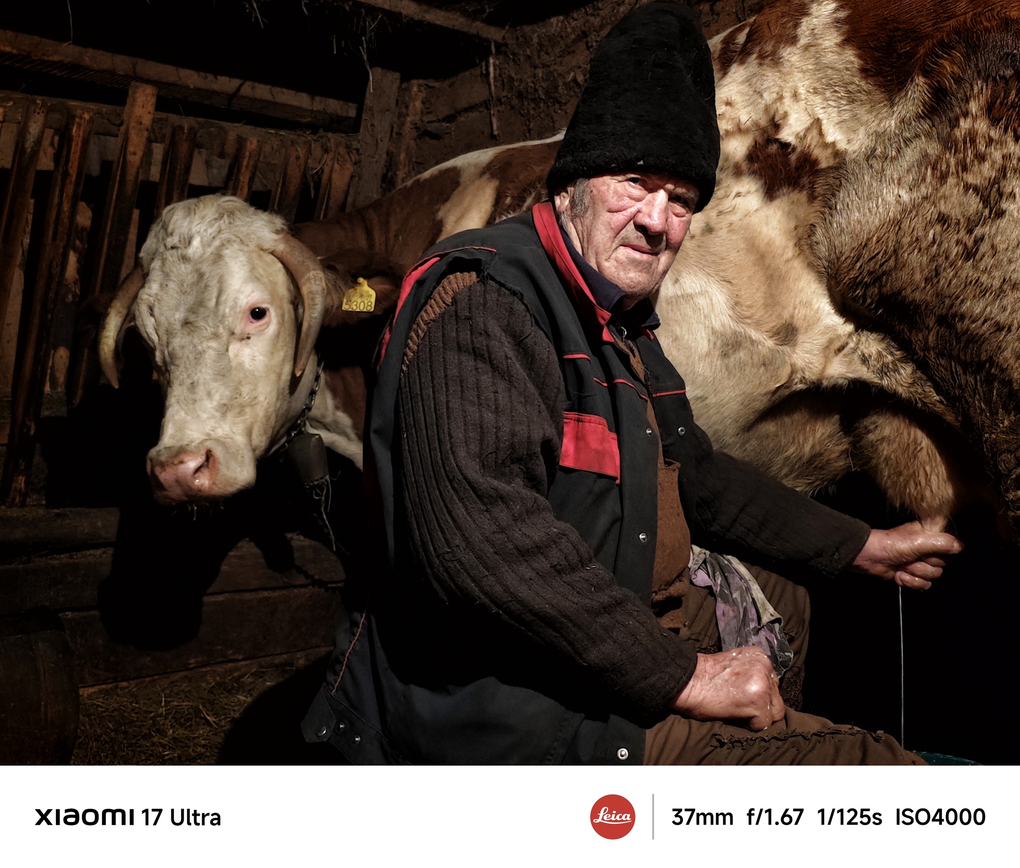 Xiaomi_Vlad Dumitrescu with Xiaomi 17 Ultra (6)