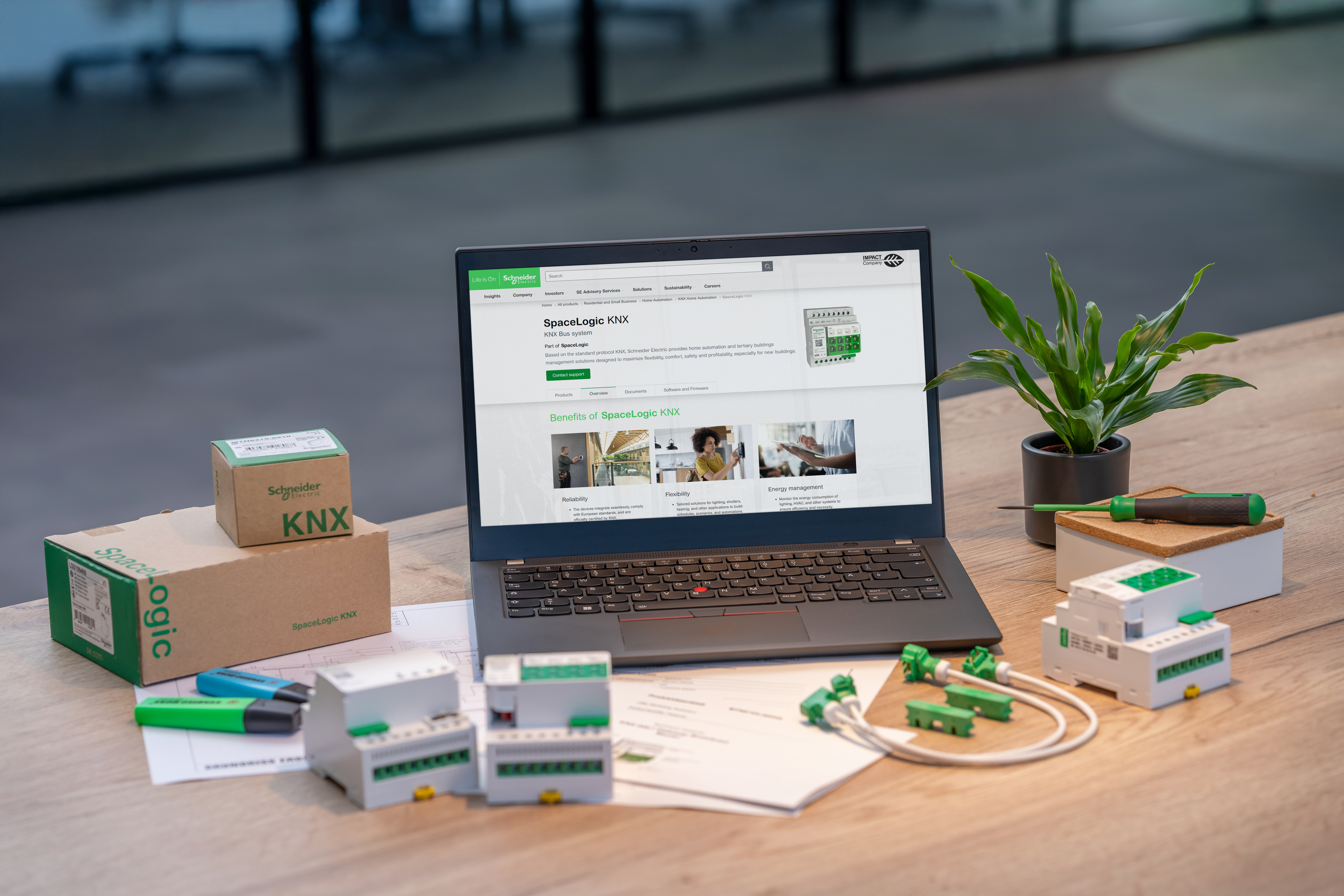 SpaceLogic KNX de la Schneider Electric sustine eficienta energetica_1