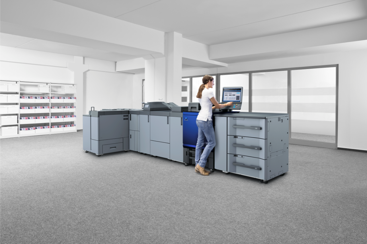AccurioPress C5080: un nou nivel de automatizare și flexibilitate în producția de print digital