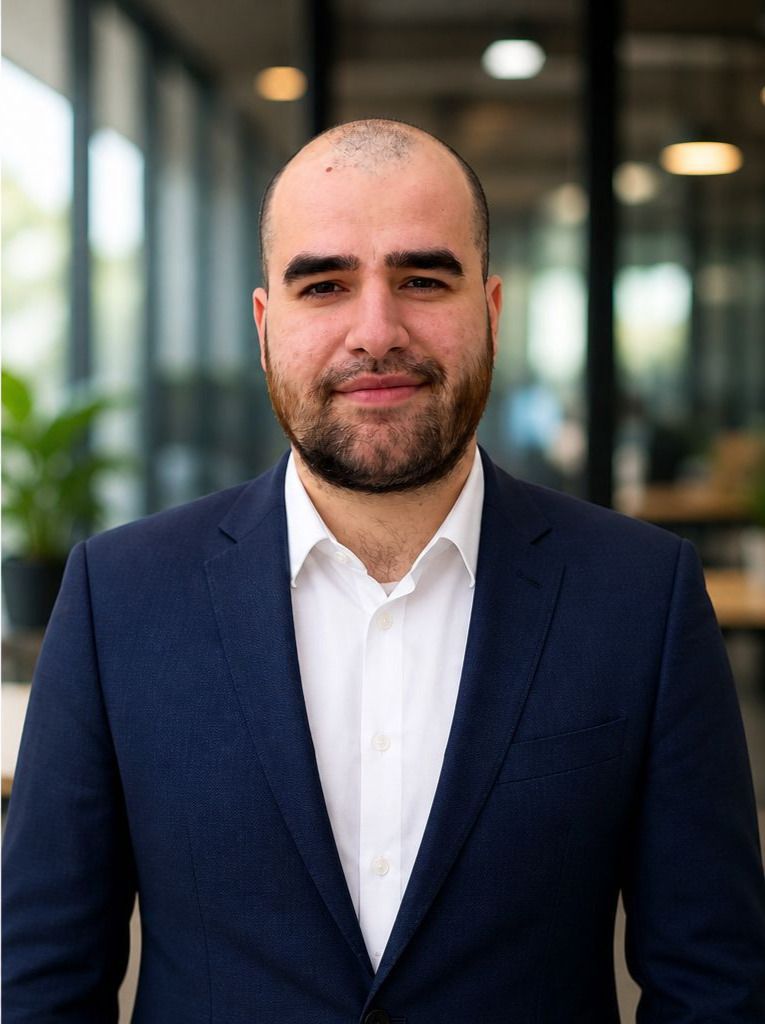 Siarem.ro, platforma AI-first care vrea să scoată „pixul și  hârtia” din IMM-urile românești