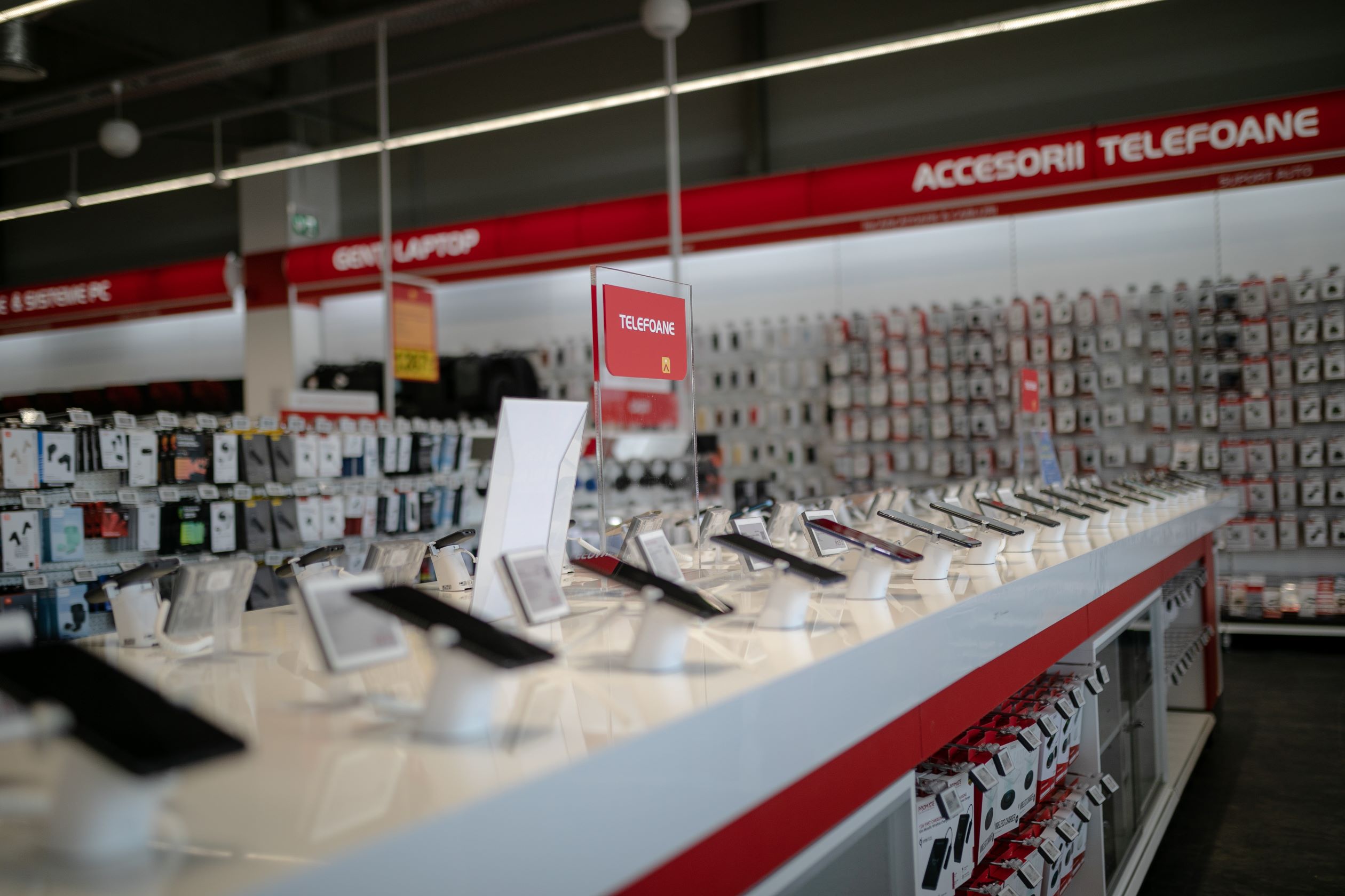 Altex România își extinde modelul de retail către un ecosistem integrat pentru casă, electro-IT și bricolaj
