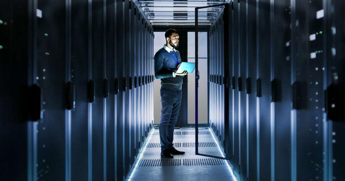 Schneider Electric Romania contribuie la dezvoltarea uneia dintre cele mai avansate infrastructuri AI din Caucaz