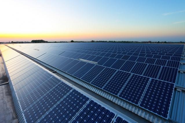 Schneider Electric reduce costurile energetice pentru HS BACO Panels printr-o solutie avansata de optimizare a calitatii energiei