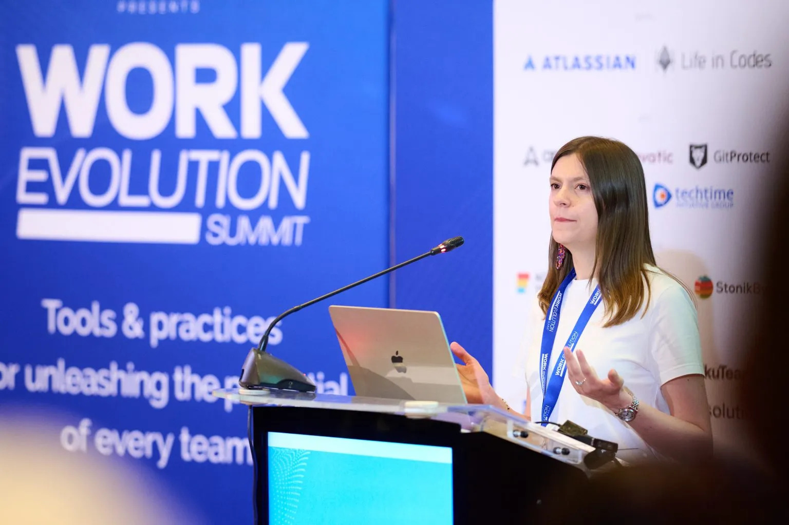 Better Tickets, Better Docs: Cum construiești un sistem care se documentează singur în Jira