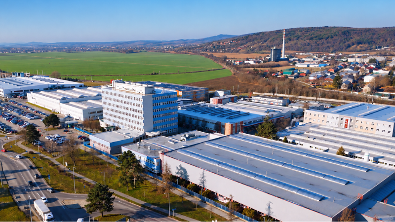 Vertiv își consolidează capacitatea de producție EMEA pentru soluții de alimentare și răcire
